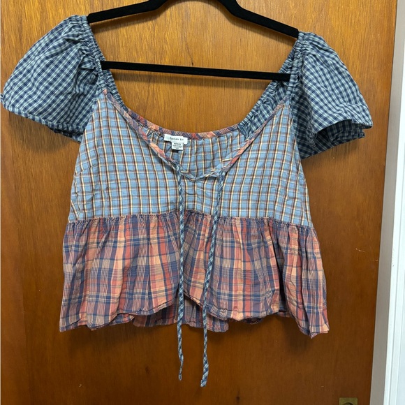 crop top - Picture 1 of 3